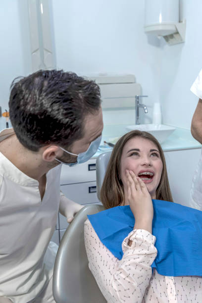Best Emergency Dentist for Knocked-Out Tooth in Emerald Lake Hills, CA